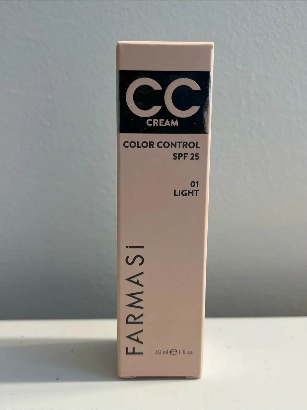 Farmasi CC Cream Color Control SPF 25 - 01 Light foundation makeup